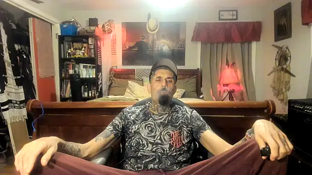 Snapshot of ChuckFelch chatting on 23, 7, 2026 ChuckFelch online show from 23, 7, 2026