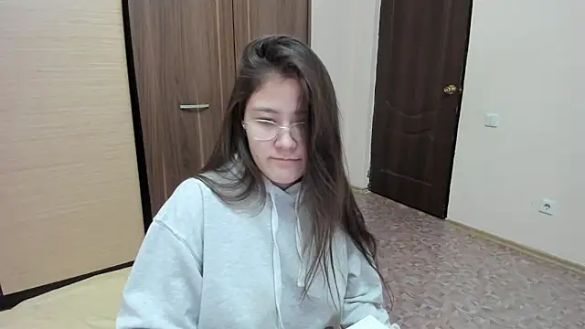 Riz girl online show from 2, 2, 2025