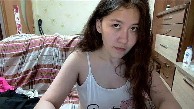 Snapshot of Riz_girl chatting on 8, 4, 2026 Riz girl online show from 8, 4, 2026