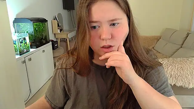 remirann  online show from 5, 3, 2025