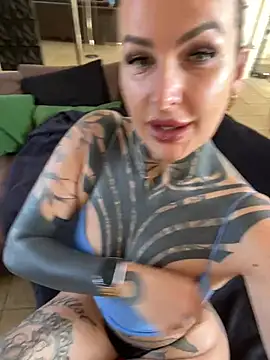 Snapshot of InkedBiitch chatting on 23, 4, 2026 InkedBiitch online show from 23, 4, 2026