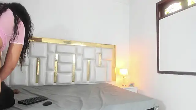 Snapshot of Kylieandjhonny chatting on 16, 3, 2025 Kylieandjhonny online show from 16, 3, 2025