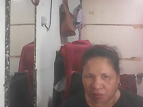 hotwet mama4uxx online show from 6, 1, 2026