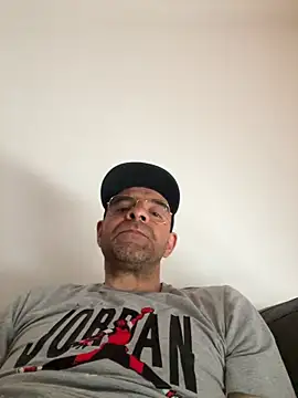slim1976006 online show from 4, 5, 2026