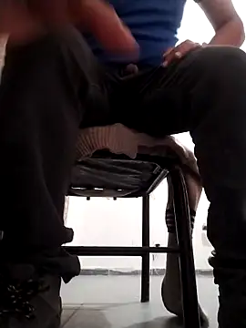 Snapshot of AntonioPed chatting on 8, 11, 2025 AntonioPed online show from 8, 11, 2025