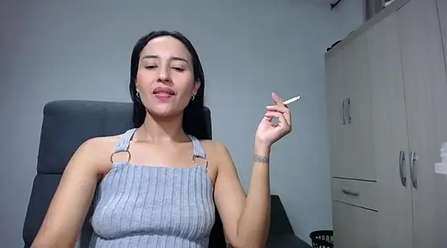 Snapshot of LisaRiveraxxx chatting on 23, 3, 2025 LisaRiveraxxx online show from 23, 3, 2025