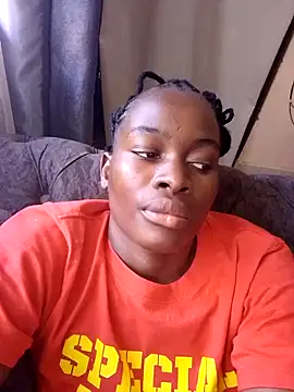 Snapshot of _cutemelania chatting on 17, 2, 2025  cutemelania online show from 17, 2, 2025