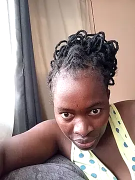 Snapshot of _cutemelania chatting on 13, 3, 2025  cutemelania online show from 13, 3, 2025