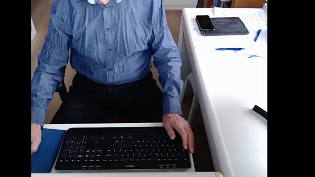 Snapshot of dutchpornking chatting on 4, 11, 2025 dutchpornking online show from 4, 11, 2025