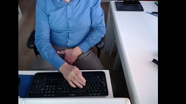 Snapshot of dutchpornking chatting on 27, 11, 2025 dutchpornking online show from 27, 11, 2025