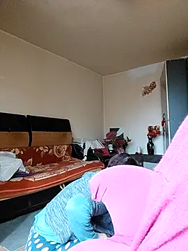 Chriss Tinaa online show from 2, 3, 2025