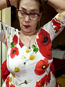 Snapshot of Chriss_Tinaa chatting on 9, 4, 2026 Chriss Tinaa online show from 9, 4, 2026