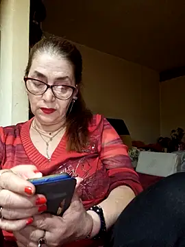 Snapshot of Chriss_Tinaa chatting on 14, 4, 2026 Chriss Tinaa online show from 14, 4, 2026