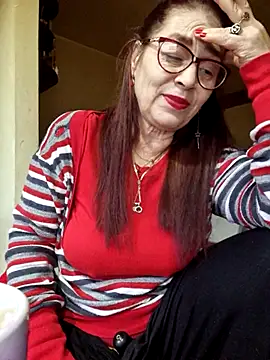 Snapshot of Chriss_Tinaa chatting on 22, 4, 2026 Chriss Tinaa online show from 22, 4, 2026