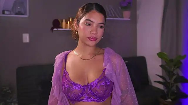 Snapshot of HannahEvanss chatting on 1, 10, 2025 HannahEvanss online show from 1, 10, 2025