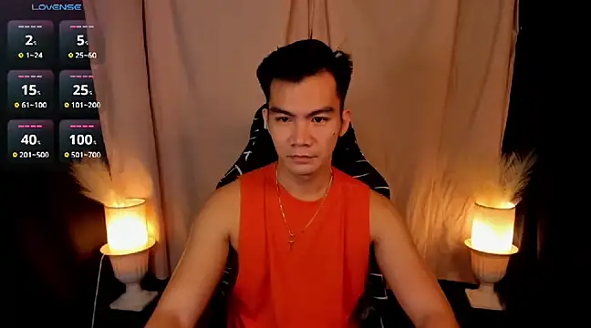 Snapshot of 000batman000 chatting on 1, 2, 2025 000batman000 online show from 1, 2, 2025