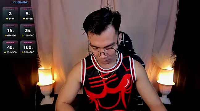 Snapshot of 000batman000 chatting on 4, 2, 2025 000batman000 online show from 4, 2, 2025