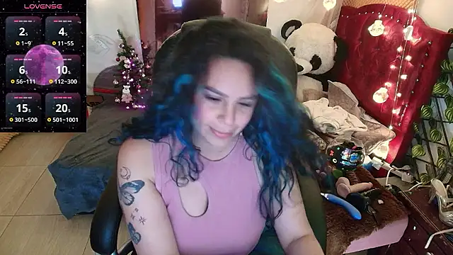 Snapshot of elektra_32 chatting on 5, 12, 2024 elektra 32 online show from 5, 12, 2024