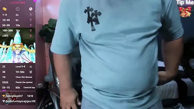 Snapshot of oso_dirty_ chatting on 28, 12, 2024 oso dirty online show from 28, 12, 2024