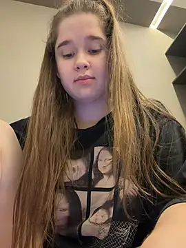 HornyGirlH online show from 7, 7, 2026