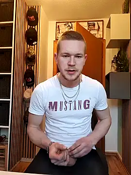 Snapshot of Playbunniboy chatting on 5, 2, 2025 Playbunniboy online show from 5, 2, 2025