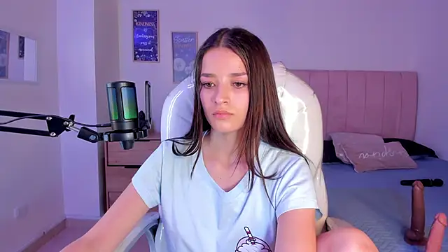 Amaia Daniells online show from 24, 2, 2025