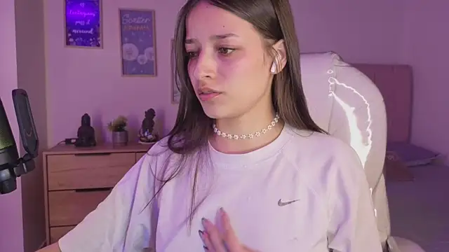 Amaia Daniells online show from 9, 11, 2025