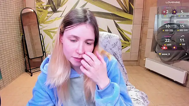 Snapshot of fleximona chatting on 11, 4, 2026 fleximona online show from 11, 4, 2026