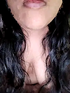 Snapshot of Annerae chatting on 2, 4, 2026 Annerae online show from 2, 4, 2026