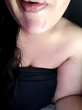 Snapshot of Annerae chatting on 19, 4, 2026 Annerae online show from 19, 4, 2026