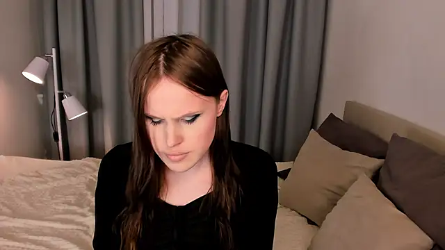 EffieMinki online show from 9, 4, 2026