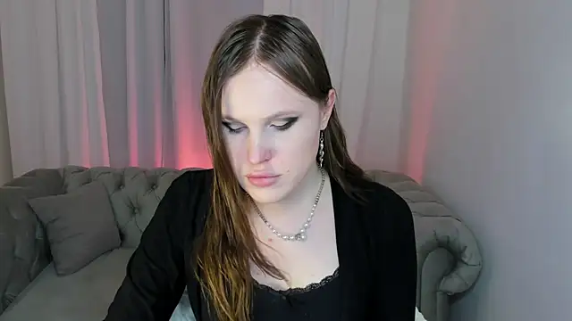 Snapshot of EffieMinki chatting on 16, 7, 2026 EffieMinki online show from 16, 7, 2026