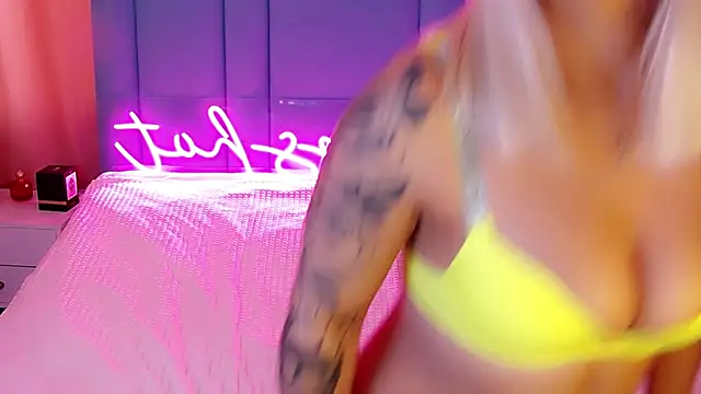 Snapshot of AllwaysHotJ chatting on 2, 12, 2024 AllwaysHotJ online show from 2, 12, 2024