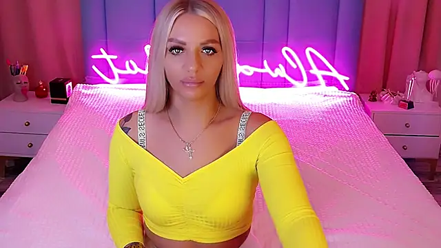 Snapshot of AllwaysHotJ chatting on 13, 12, 2024 AllwaysHotJ online show from 13, 12, 2024