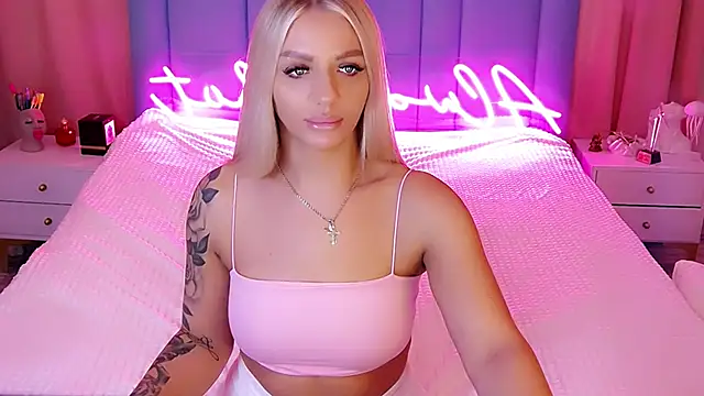 Snapshot of AllwaysHotJ chatting on 15, 12, 2024 AllwaysHotJ online show from 15, 12, 2024