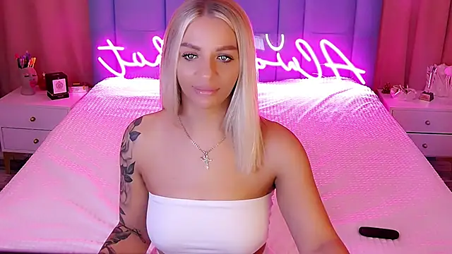 Snapshot of AllwaysHotJ chatting on 20, 12, 2024 AllwaysHotJ online show from 20, 12, 2024