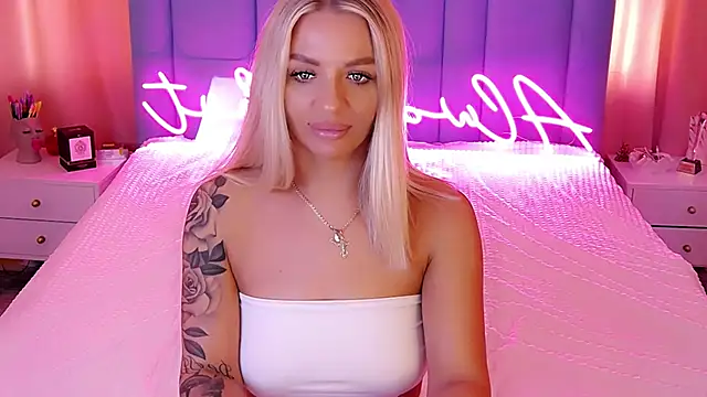 Snapshot of AllwaysHotJ chatting on 20, 12, 2024 AllwaysHotJ online show from 20, 12, 2024