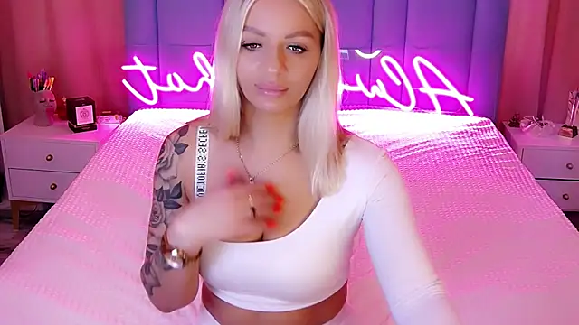 Snapshot of AllwaysHotJ chatting on 27, 12, 2024 AllwaysHotJ online show from 27, 12, 2024