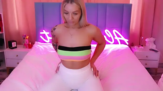 Snapshot of AllwaysHotJ chatting on 10, 1, 2025 AllwaysHotJ online show from 10, 1, 2025