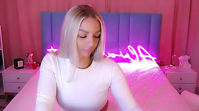 Snapshot of AllwaysHotJ chatting on 15, 1, 2025 AllwaysHotJ online show from 15, 1, 2025