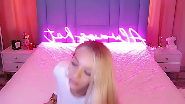 Snapshot of AllwaysHotJ chatting on 24, 1, 2025 AllwaysHotJ online show from 24, 1, 2025