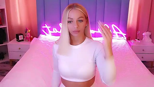 Snapshot of AllwaysHotJ chatting on 31, 1, 2025 AllwaysHotJ online show from 31, 1, 2025