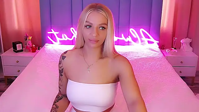 Snapshot of AllwaysHotJ chatting on 2, 2, 2025 AllwaysHotJ online show from 2, 2, 2025