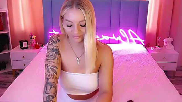 Snapshot of AllwaysHotJ chatting on 6, 3, 2025 AllwaysHotJ online show from 6, 3, 2025