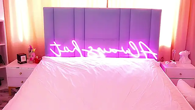 Snapshot of AllwaysHotJ chatting on 9, 3, 2025 AllwaysHotJ online show from 9, 3, 2025