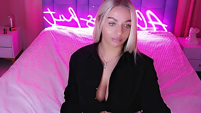 Snapshot of AllwaysHotJ chatting on 26, 10, 2025 AllwaysHotJ online show from 26, 10, 2025