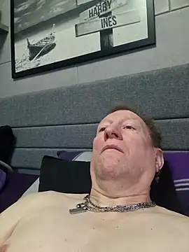 Snapshot of tomtom111111 chatting on 1, 2, 2026 tomtom111111 online show from 1, 2, 2026