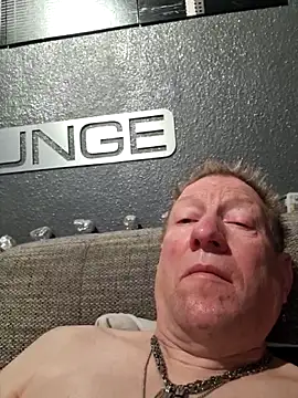 Snapshot of tomtom111111 chatting on 28, 2, 2026 tomtom111111 online show from 28, 2, 2026