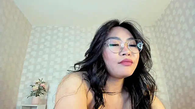 Snapshot of NatsumiHun chatting on 7, 2, 2025 NatsumiHun online show from 7, 2, 2025