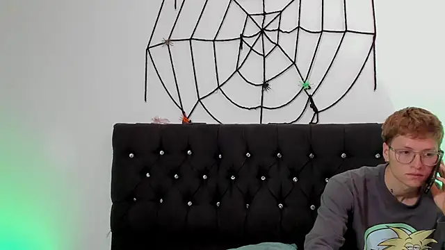 A sexy couple   online show from 6, 11, 2025